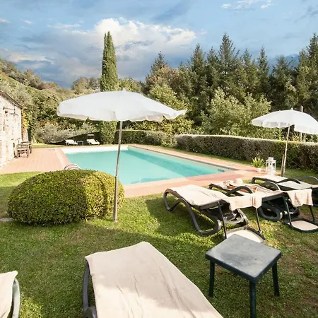 Casetta Di Butia, Ginestra With Swimming Pool * Borgo a Mozzano