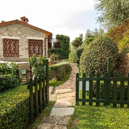 Casetta Di Butia, Ginestra With Swimming Pool Appartement